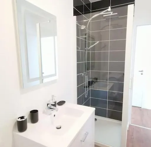 Le Gourmand *t2 דירה *